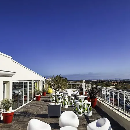 מלון Ibis Styles Rooftop & הייר