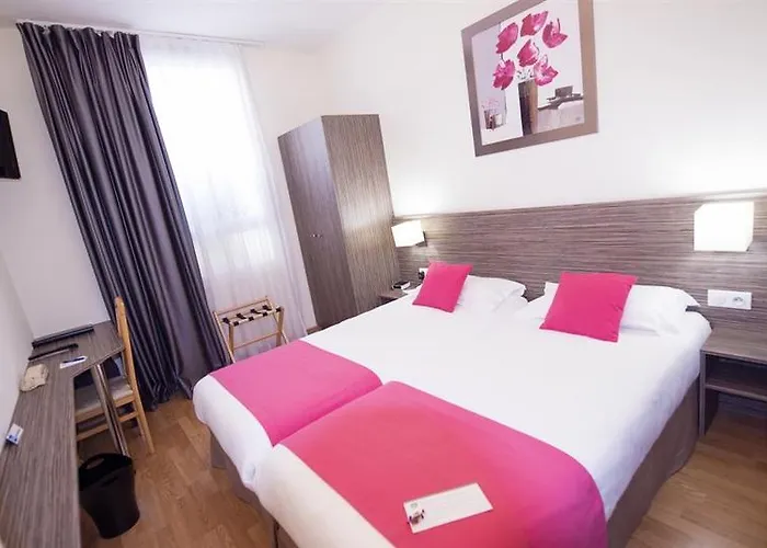 فندق Ibis Styles Rooftop & 3*
