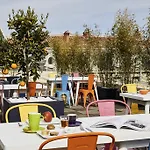Hotel Ibis Styles Rooftop & 3*
