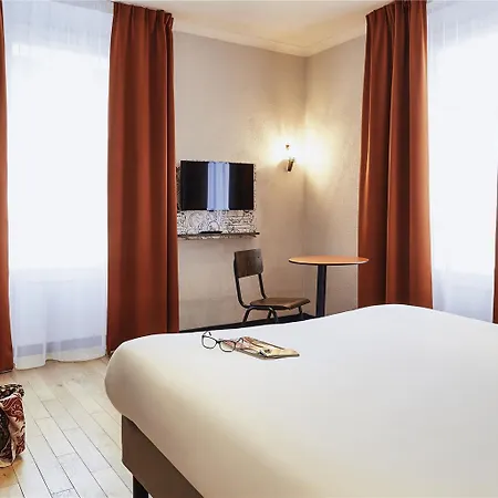 Ibis Styles Rooftop & 3*