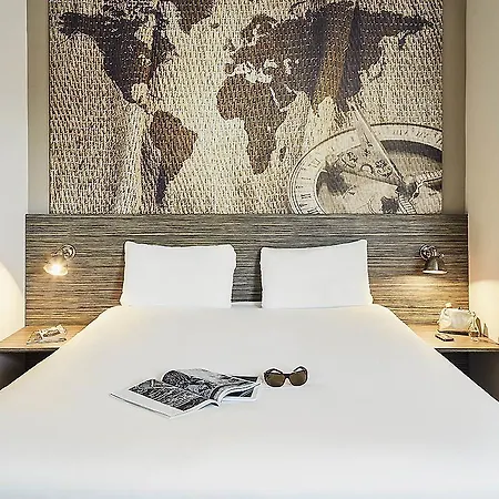 Ibis Styles Rooftop & 3*