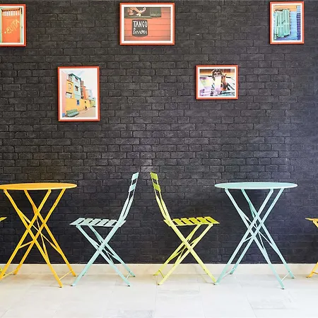 Ibis Styles Rooftop & 3*