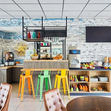 ホテル Ibis Styles Rooftop &