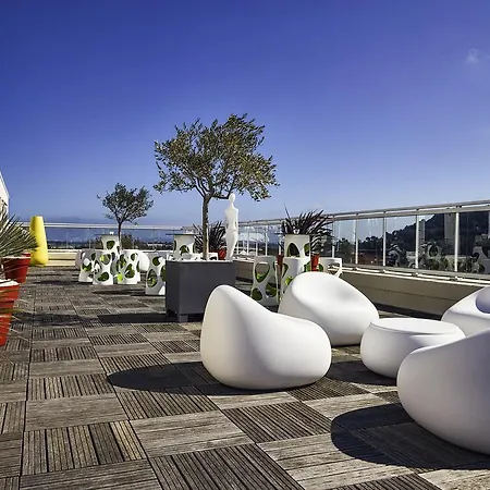 Ibis Styles Rooftop & Ιέρ