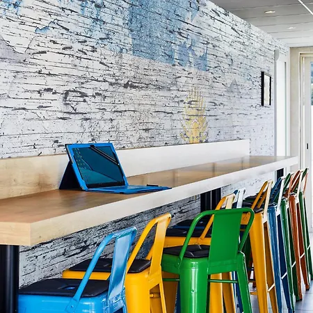 Ibis Styles Rooftop & Hyères