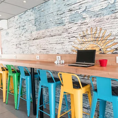 Ibis Styles Rooftop & Ιέρ